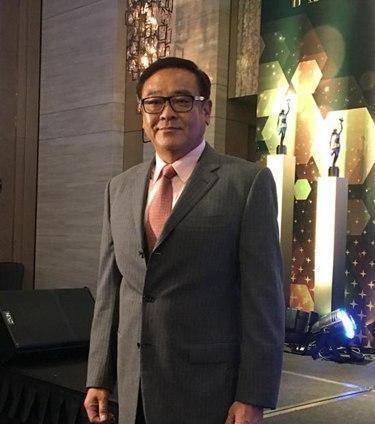 原创EXO的成员被提升为父亲，他妻子生了一个女儿，在那之前