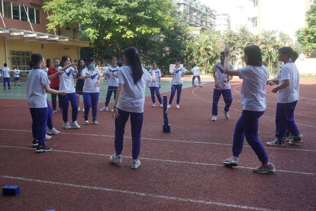 金榜题名|金榜题名季 | 轻松一夏，自信“应战”第四中学凤凰花开时