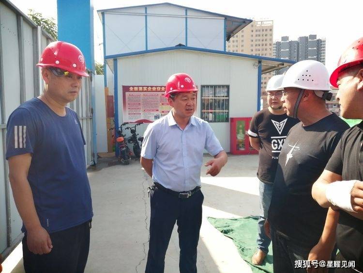 卢氏县住建局:粽情工地 情暖一线_张建忠