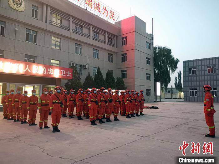 阿克苏人口有多少_长沙到阿克苏有多远(3)