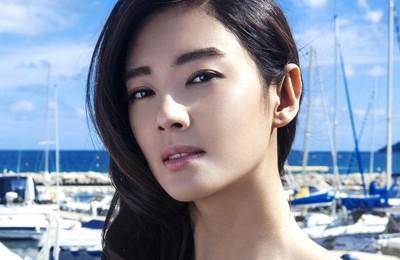 19:12，张雨绮怒怼前夫：老娘没狐臭，请把欠我的几千万还我