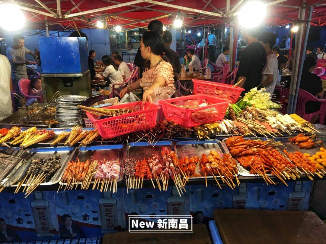 逛紫荆夜市,才是对夏天最起码的尊重!_南昌