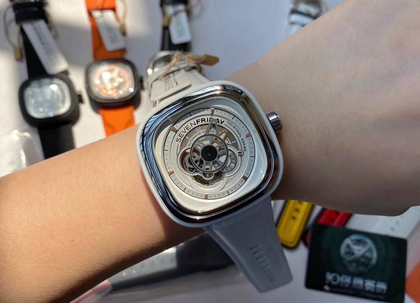 阳哥玩表:潮流时尚腕表七个星期五sevenfriday手表