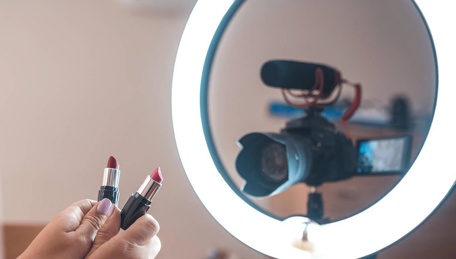 毛利率|原创市占率2%就能排第四！主播公会众妙娱乐IPO毛利率营收增速下滑