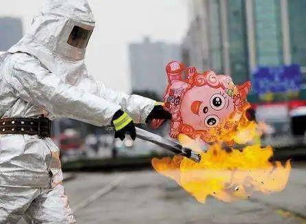 这些被列入夏季“黑名单”的玩具,千万别给孩子买! 这些被列入夏季“黑名单”的玩具,千万别给孩子买!