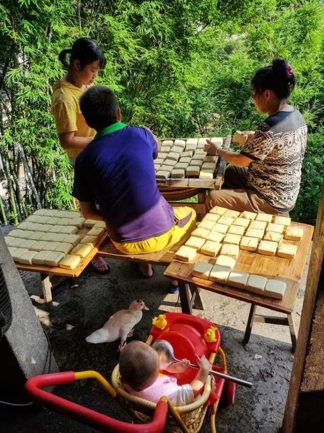 美图|“中航盈富杯”中国证券界精准扶贫摄影大展作品欣赏（二）