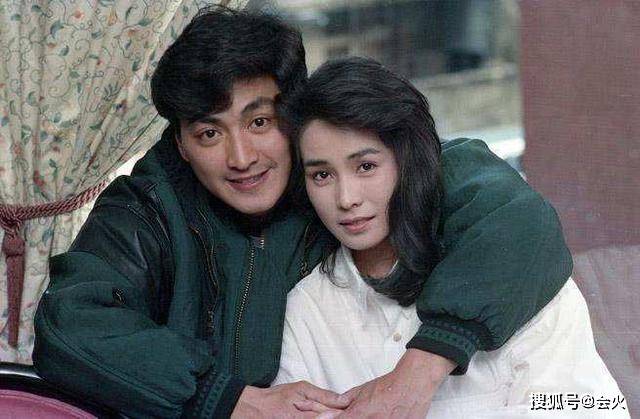 最帅“展昭”何家劲61岁仍未婚,卖海苔身家过亿