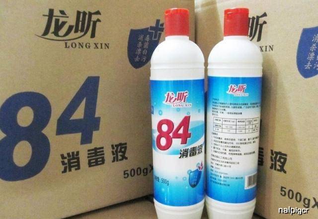 脑瘫|家长还需注意这7种常用品别让樟脑丸引发婴儿脑瘫的悲剧再发生