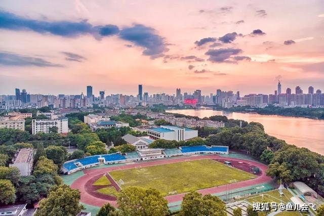 华中|武汉大学与华中科技大学哪个更好考？按历年高考录取分数线