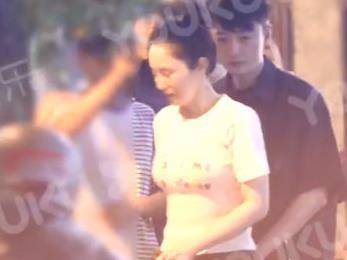 董璇刚去高云翔那接完孩子，就被曝光新恋情 ，