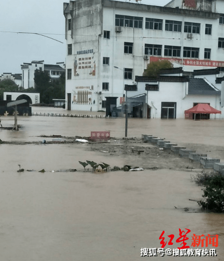安徽歙县高考三日记：被洪水延期的最后一批高考生