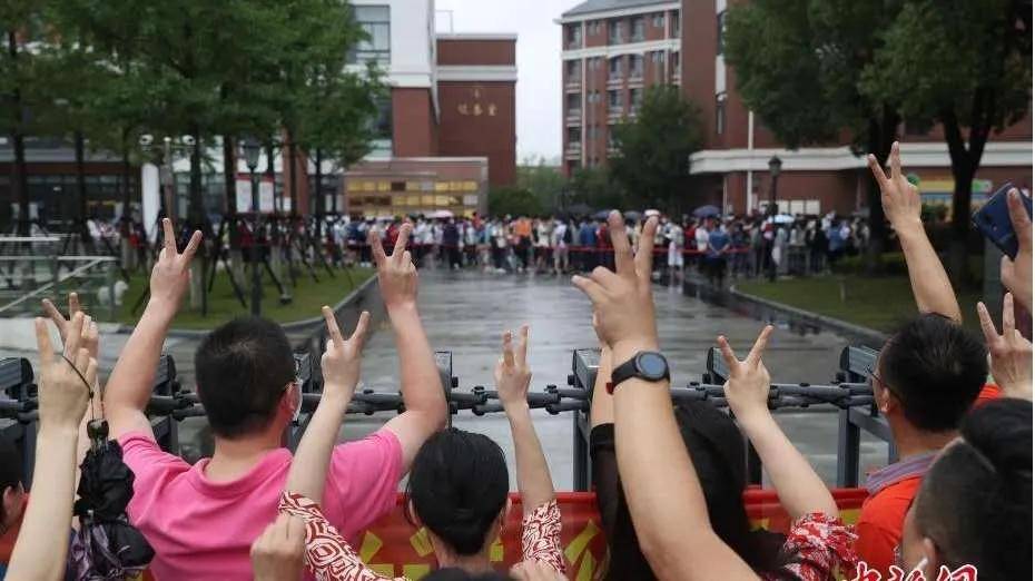 新华社|定格高考瞬间 ：这一刻，值得你永远记住