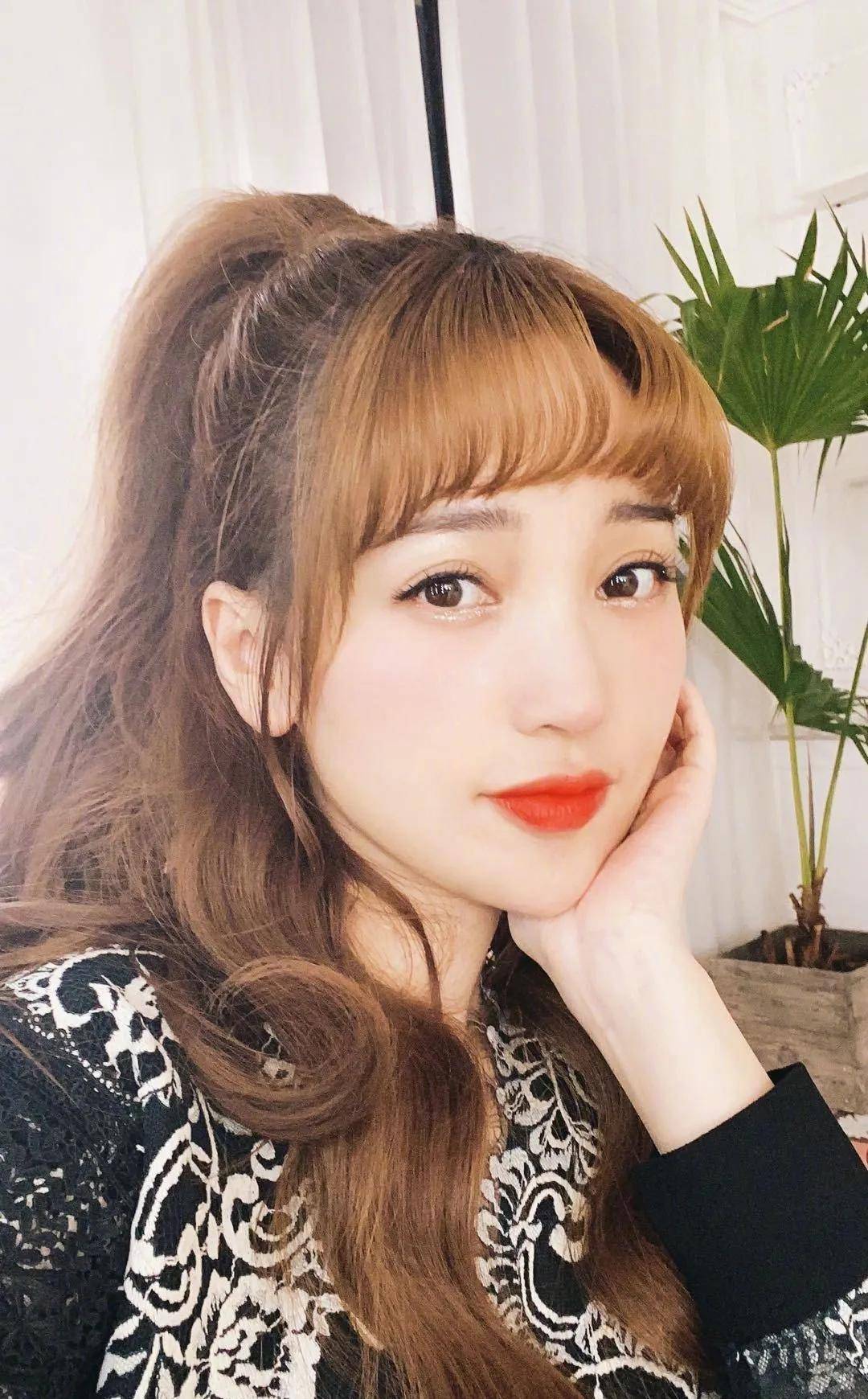 额头|宁静把郑希怡搞得脸都黑了，女明星暗斗场面这么刺激的吗？？