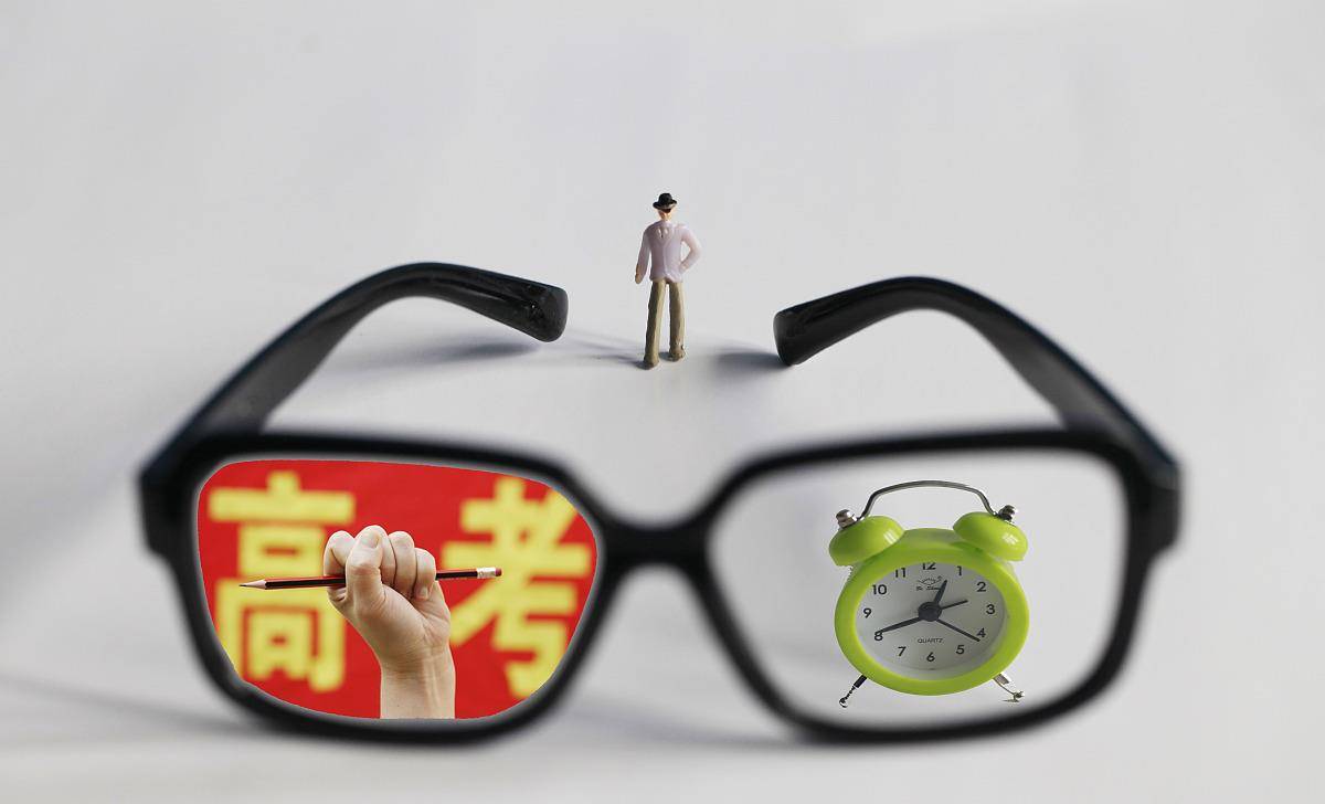 忘涂理综选择题，高考学子号啕大哭：本来可以上一本，结果变大专