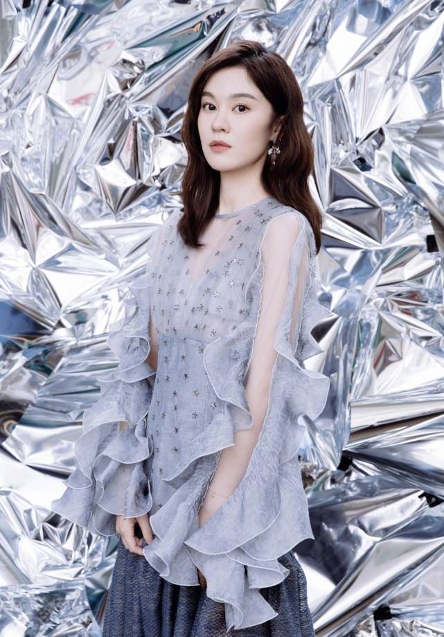 出圈|原创不想打安全牌，唱功与实力都在线，她的腿又出圈了
