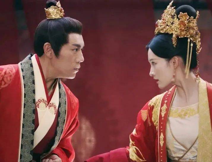 刘义康|原创就算是秦昊、李沁，也拯救不了这部“反智”的古偶剧