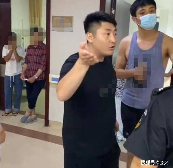 知名制片人为红&quot;医闹&quot;，蛮横无理咄咄逼