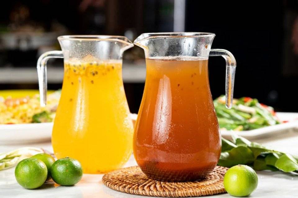 烧烤|打卡海鲜刺身、炭火烤串，凌晨2点还爆满！开在天台的烧烤档