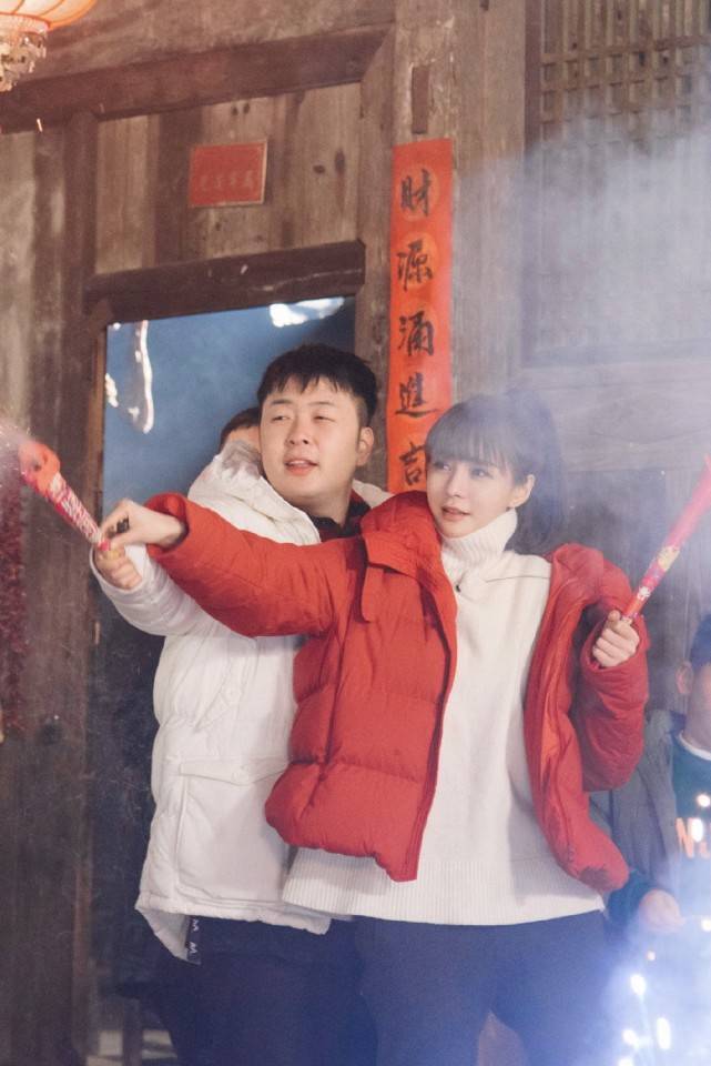 姐姐|原创又一个被家人连累的明星，杜海涛姐姐直播间骂人，幸亏回应及时