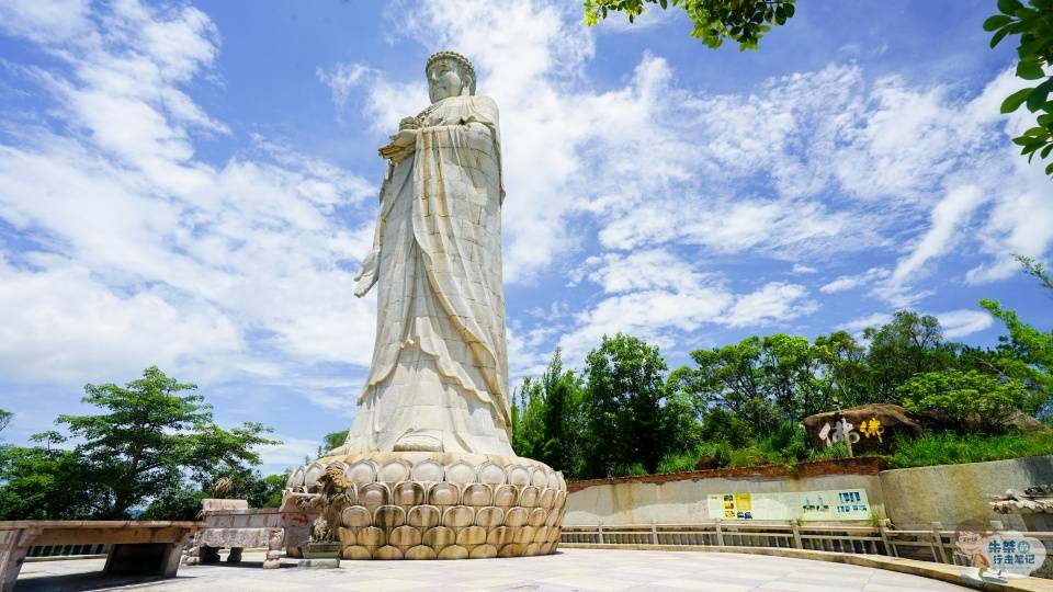 黄光山,是一处难得的风水宝地,这里最具代表性的景点也说明了这一点.