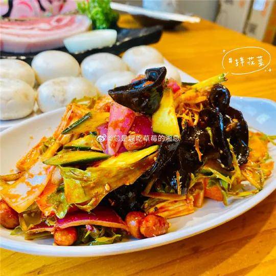 烤肉|焦焦的烤出油最香~吃在大连-上等的五花肉