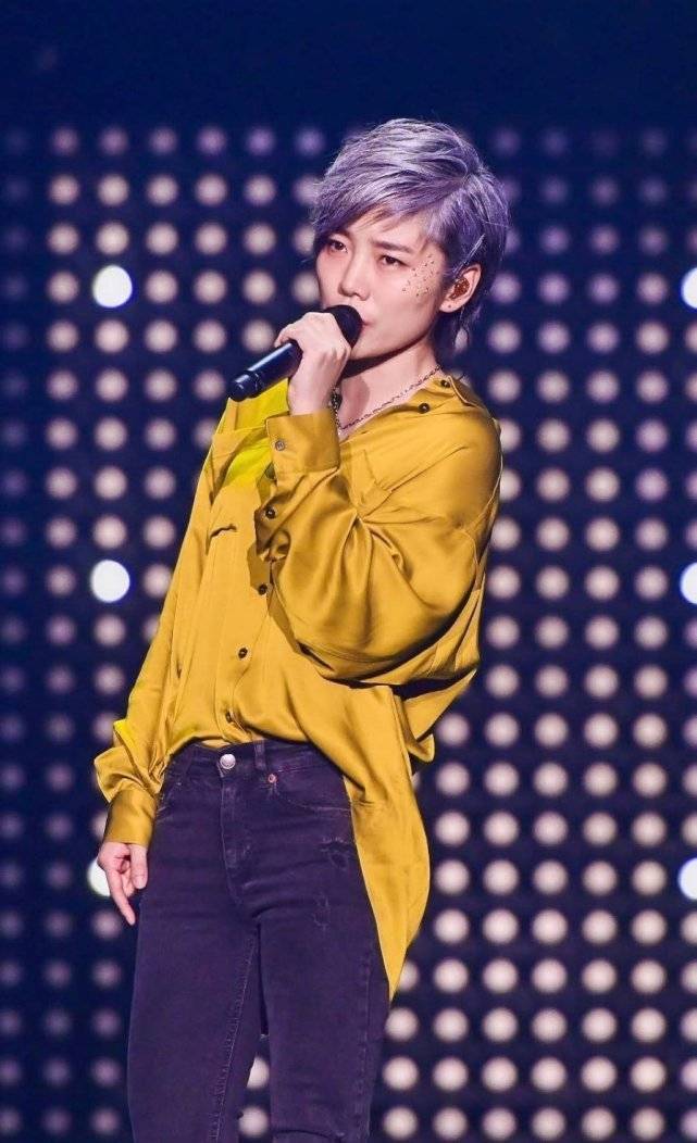 尚雯婕|原创许飞票数涨幅引发争议,把之前超女歌手的票数又拿来重提了一次