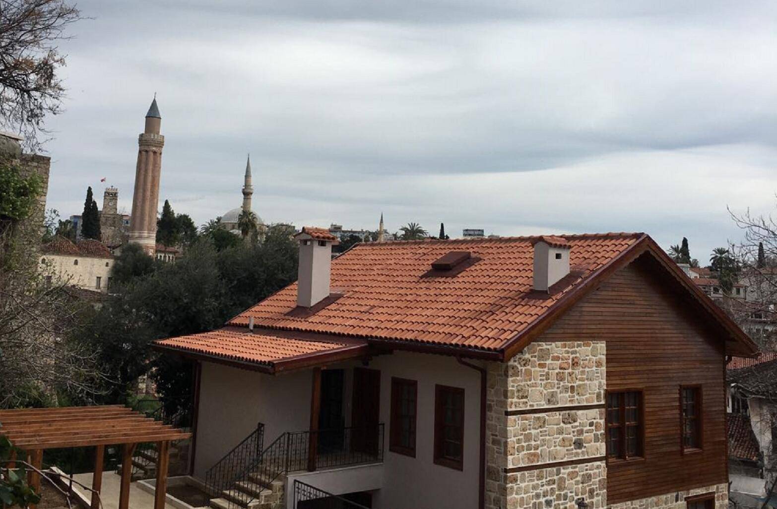 游戏|盈利预告背后：中南建设短债压顶！大佬房企的“2000亿”阵痛