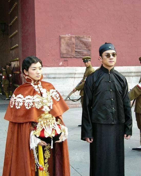 末代皇帝溥仪自述:皇后婉容跟日本军官私通,我对此敢怒不敢言