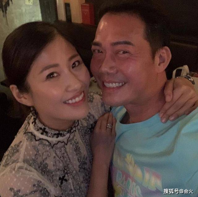 近照|原创53岁谢天华也老了!近照满脸皱纹发福胖一圈,昔日风采已不再