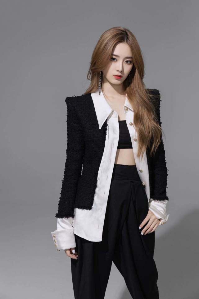 人意|原创没能出道让人意难平,但黄子韬对她真不错,谈恋爱了?