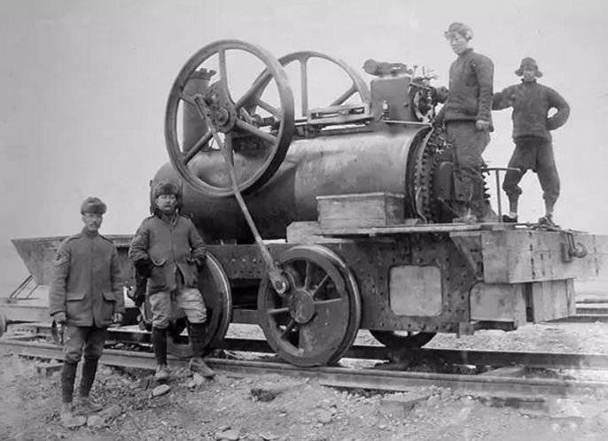 辫子|民国时期的老照片:还有普通百姓未剪掉丑陋的大辫子