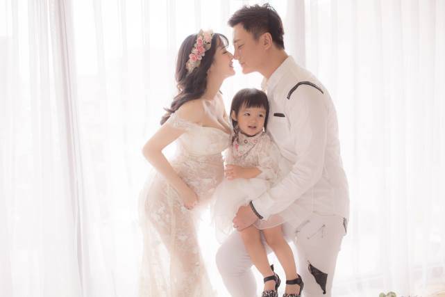 花花|甜美模特身高仅148cm，做3项整容手术后，自曝又在鼻子动刀