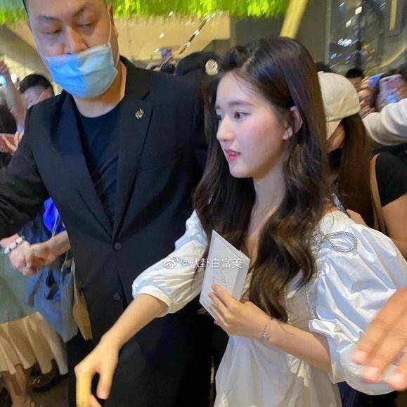 状态|赵露思生图上热搜了？是怎么回事？