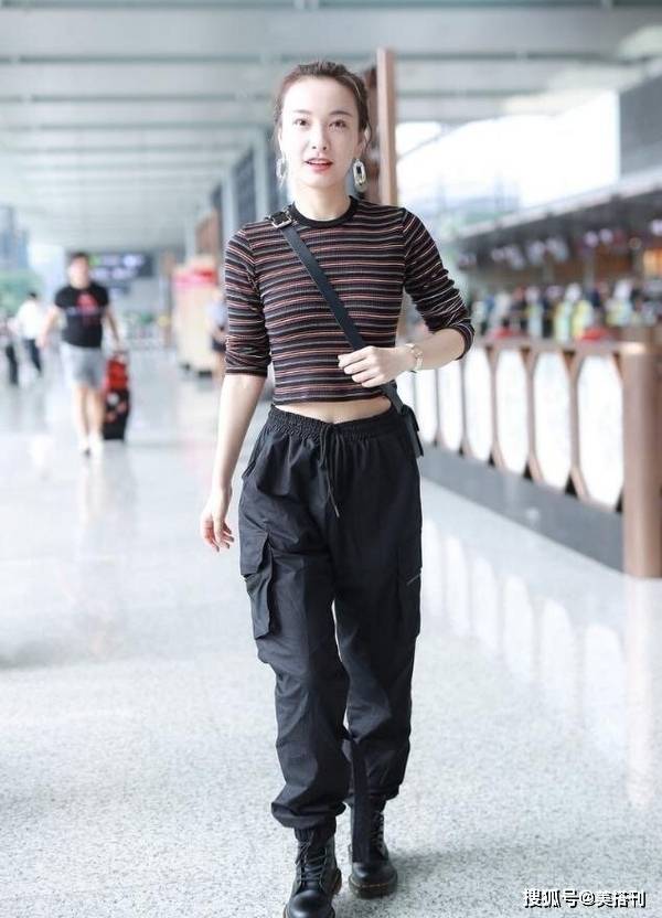 Martens|重度马丁靴爱好者！杨幂、吴昕夏天也要穿长靴，真的不热吗？