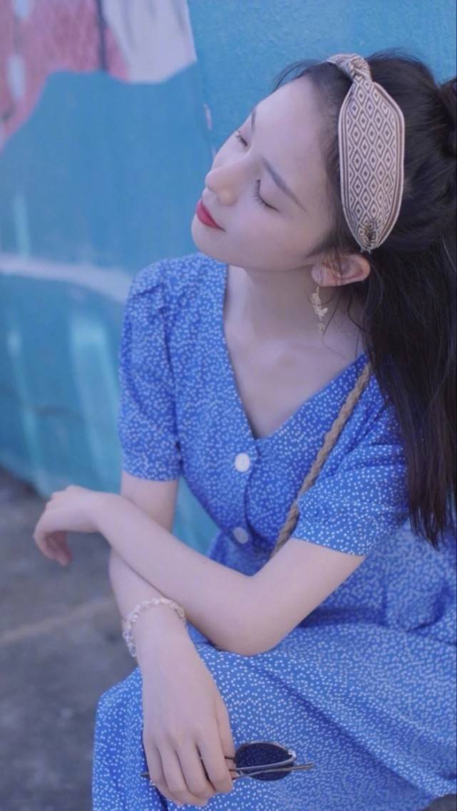 唐人|原创陈瑶旧照曝光，多年前的她就已经如此美了，特别是气质太清新甜美