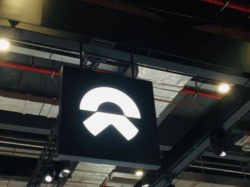 人民币|原创股价暴涨超6倍又跌9%，蔚来或难扮演“中国特斯拉”