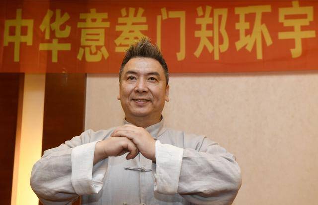 郑环宇|散打主席炮轰余昌华：你从来都是一颗臭鸡蛋，怎么包装也没用