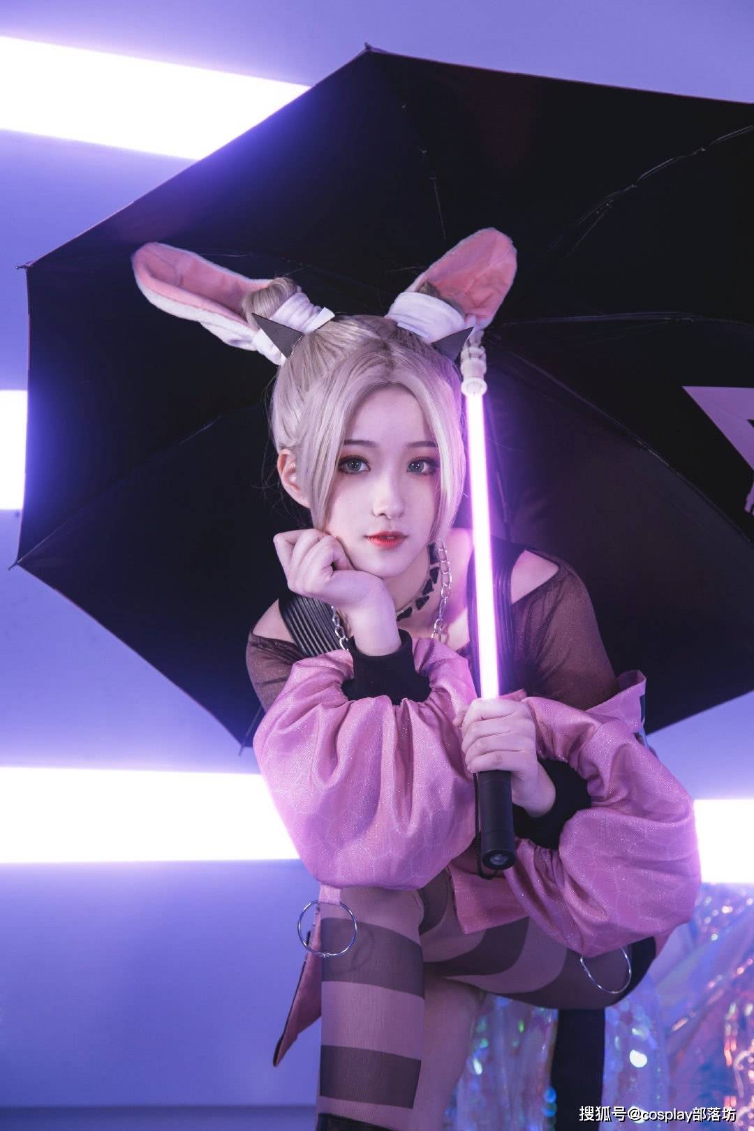 cos:王者荣耀-无限星赏官公孙离闪耀登场