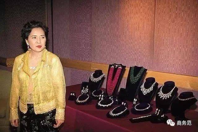 pdf|全世界富豪名媛、顶级VVVVIP们，今年最想要的珠宝清单.pdf