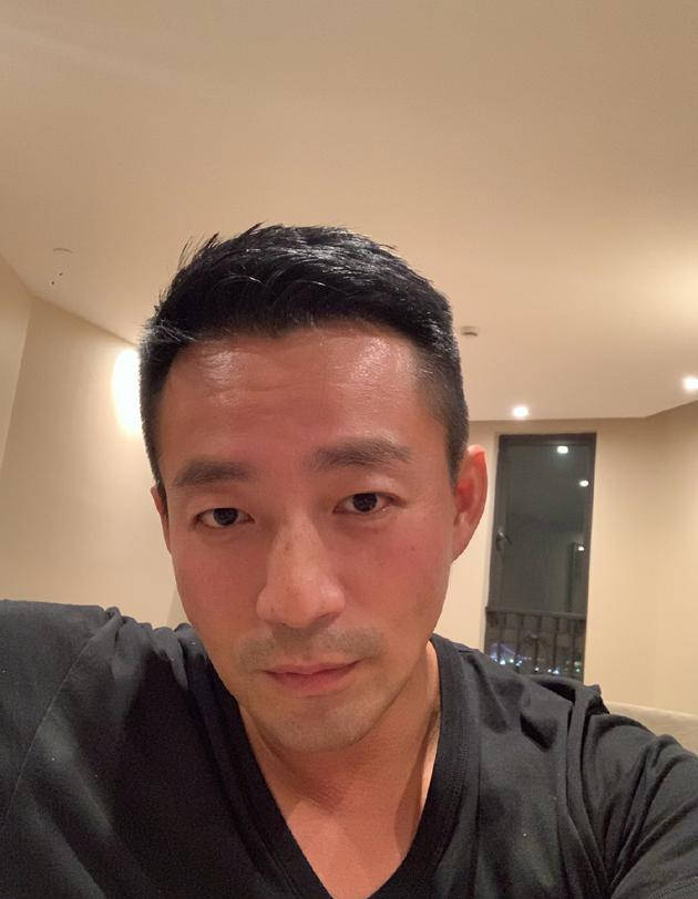 女儿奴！汪小菲深夜晒小玥儿背影照称：离不开