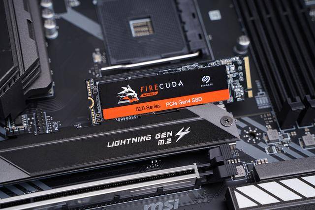 锐龙|电脑速度轻松翻倍？B550上PCIe4.0 SSD体验