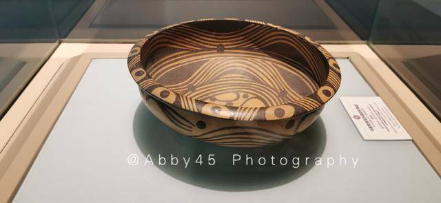 临夏州|甘肃旅行必去临夏州博物馆，见证5700多年前新石器时代，彩陶珍品