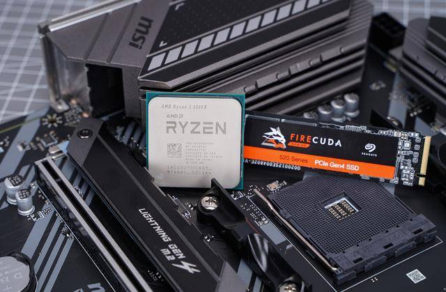 锐龙|电脑速度轻松翻倍？B550上PCIe4.0 SSD体验