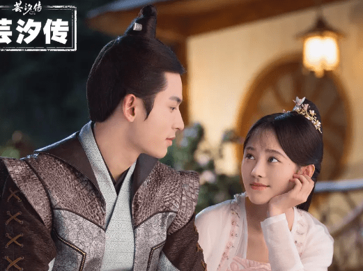 第一次看《芸汐传》,女主也太绿茶了!男主是在演个盲人?