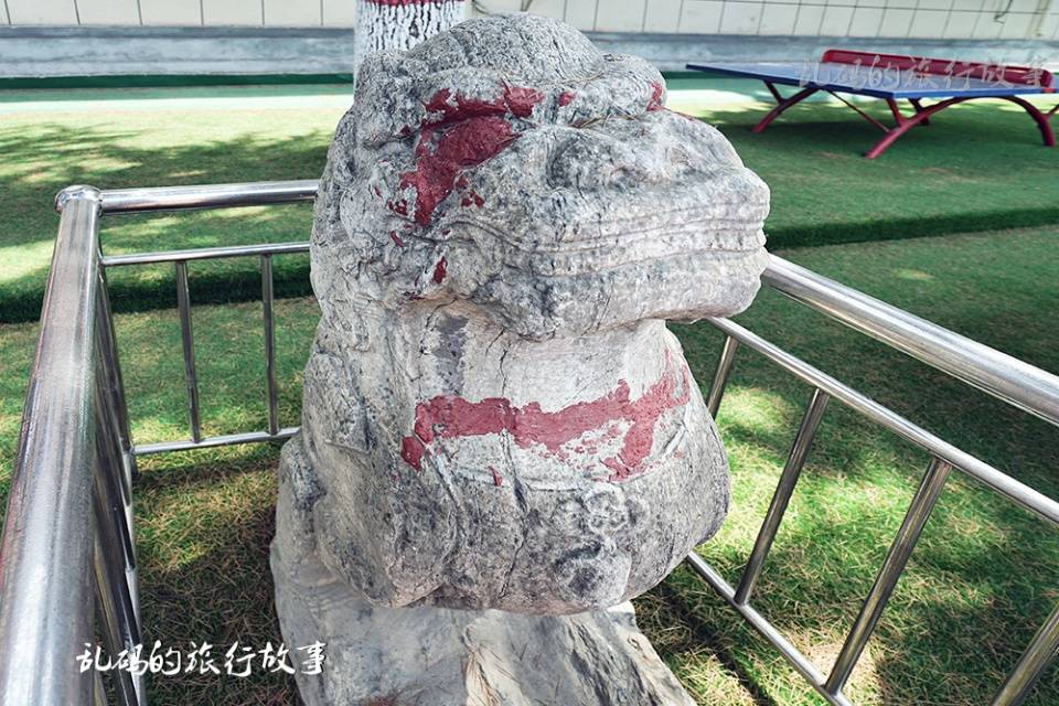 楚王|河南这所小学 藏中国唯一楚王行宫遗址 千年古柏屡冒青烟实属罕见