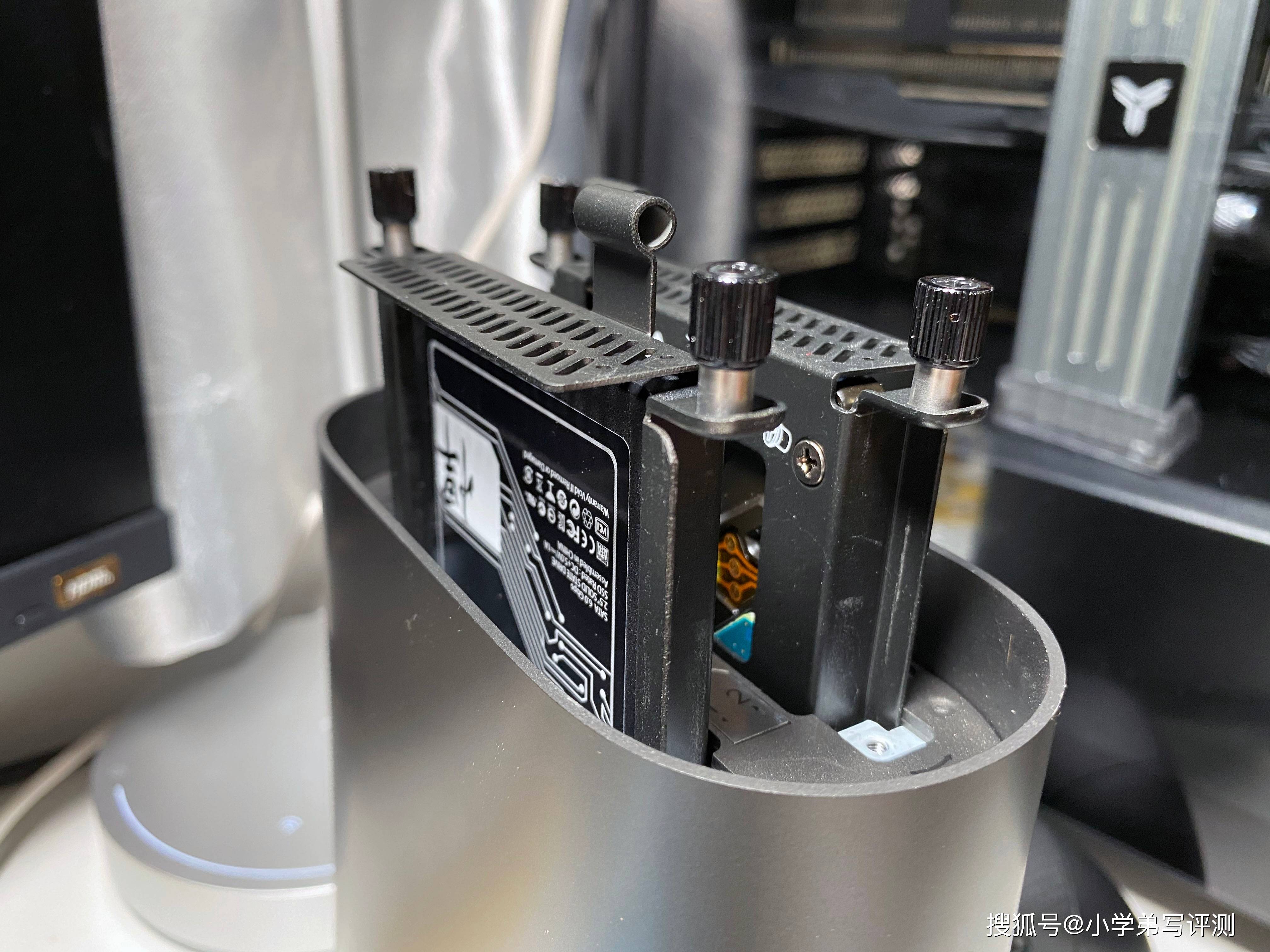 电脑怎么加机械硬盘_双机械硬盘怎么安装_电脑机械硬盘安装视频