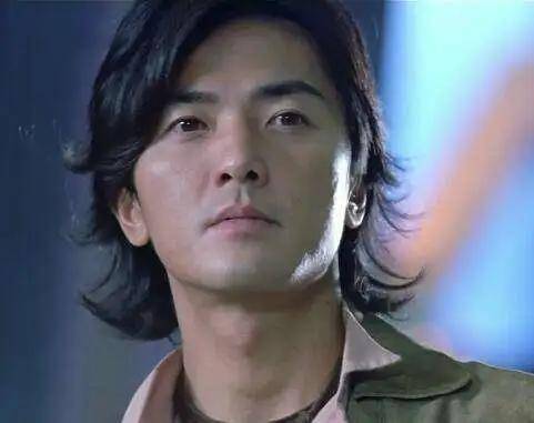 中年|原创陈志朋奇装异服，筷子兄弟对比鲜明，男演员的中年危机其实有三种