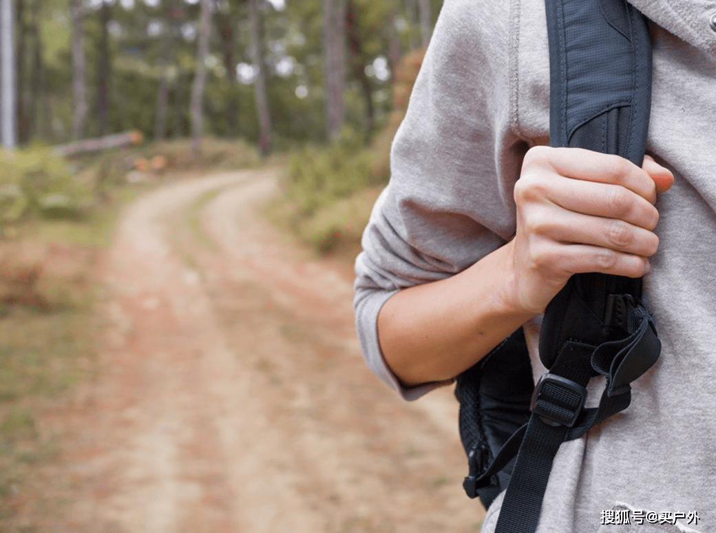 化妆|适合户外活动的山系女生妆容,小姐姐的美妆分享