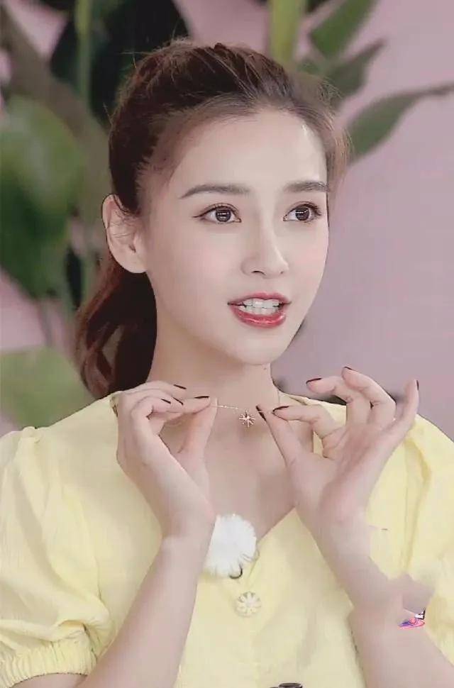 直播|明星下场带货进行时，唱衰？为时过早