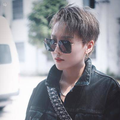 彩妆|刘雨昕彩妆代言上热搜了？到底是怎么回事？